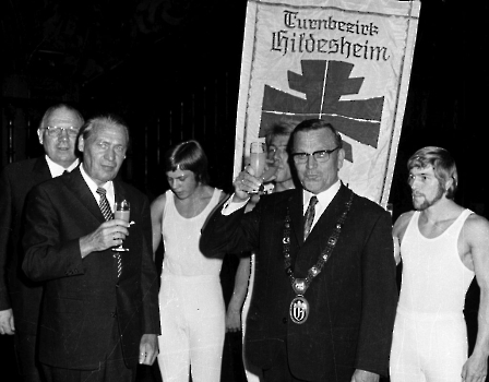 19710612 Bezirks Turnfest, OB Leßner