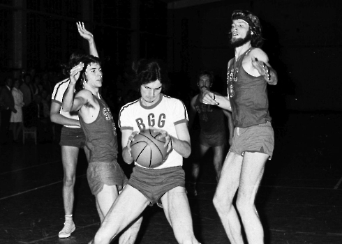 19711009 Basketball ASC - BG