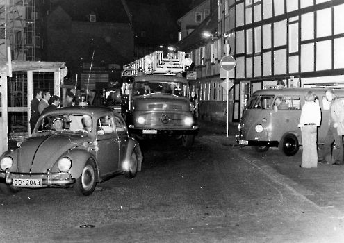19750000 BF Anfahrt Feuerwehr