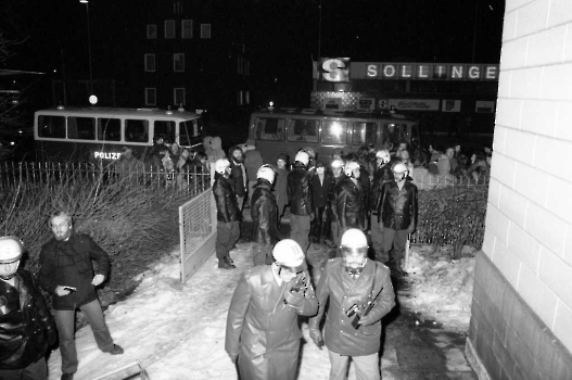 19810129 Hausbesetzung Weenderland 51 1