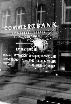 19810316 37 Schaufenster demolier 1