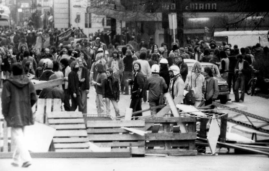 19810331 Hausbesetzung Friedrichstr 10