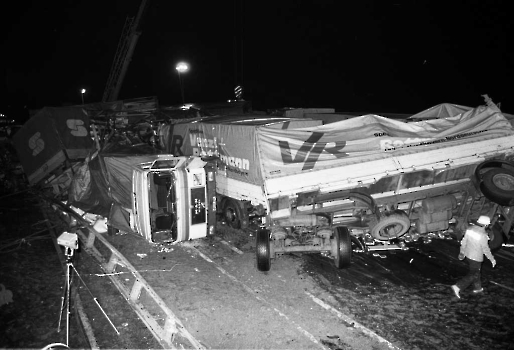 19820305 Unfall LKWs BAB