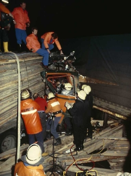 19820305 Unfall LKWs BAB 7