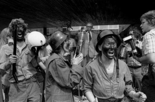 19820610 Demo Kunstmarkt 3