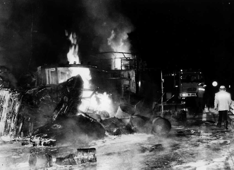 19830301 Feuer Lastzug BAB 1