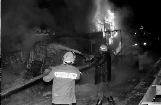 19830301 Feuer Lastzug BAB 2