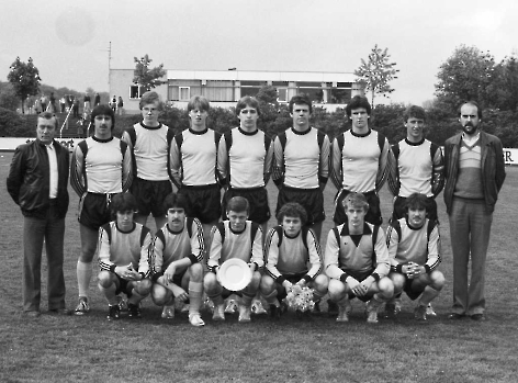 19830508 Göttingen 05, Jugend