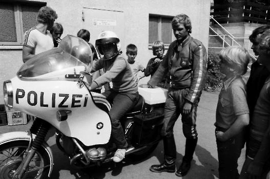 19830728 Polizei in Potzwenden