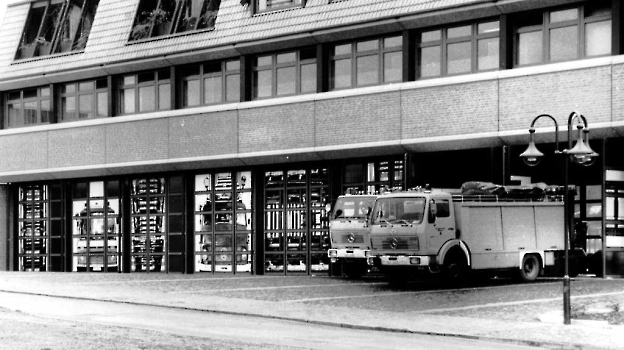 19851208 Ausfahrt Feuerwache