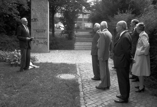 19860607 Gedenkstein