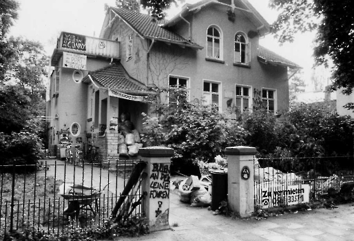 19900204 Wohnraum 1, Theaterplatz