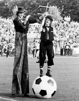 19920819 Pico Bello, Clownerie