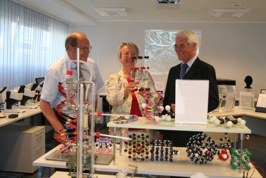 20090820 Fischer, Schavan, Nülle, (Phywe)